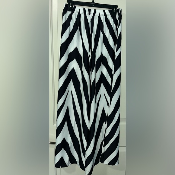 NWOT Flowy Wide Leg Pants Casual Soft Elastic High Waisted Palazzo Lounge Pant - Picture 2 of 2